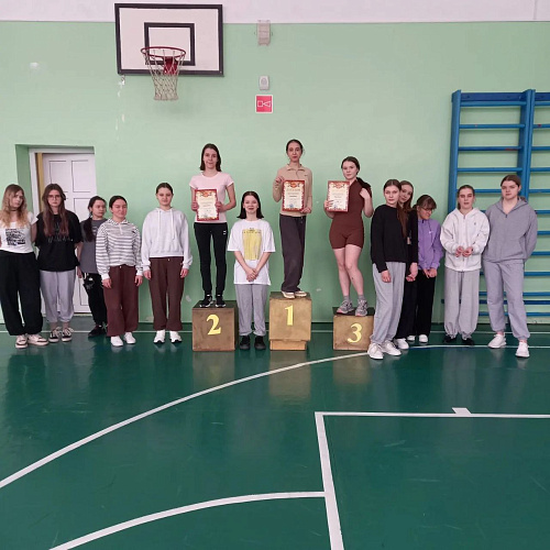 Спорт и грация: в общежитии Ульяновского фармацевтического колледжа прошли соревнования «А ну-ка, девушки!»о захватывающее соревнование «А, ну-ка, девушки!». 