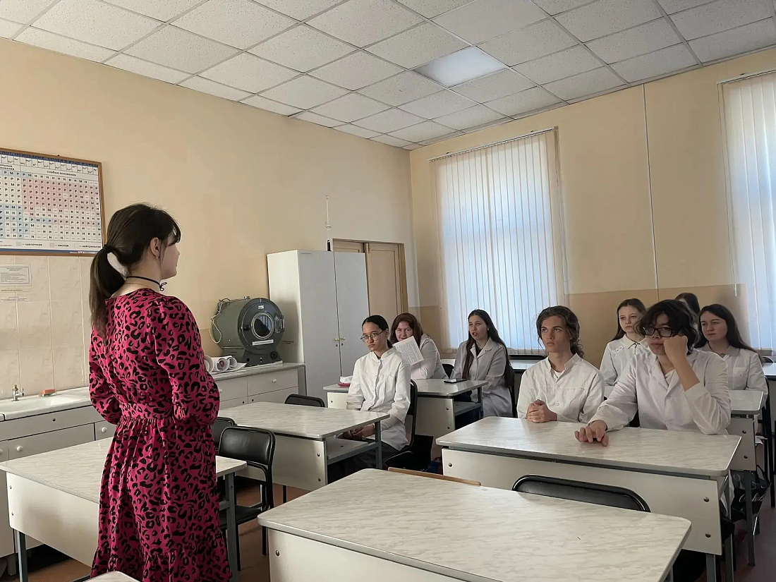 В колледже прошли классные часы, посвящённые Дню Победы
