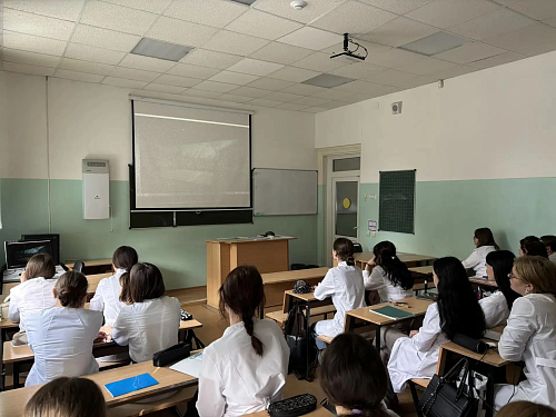 В колледже прошел показ фильма, приуроченный ко Дню солидарности в борьбе с терроризмом