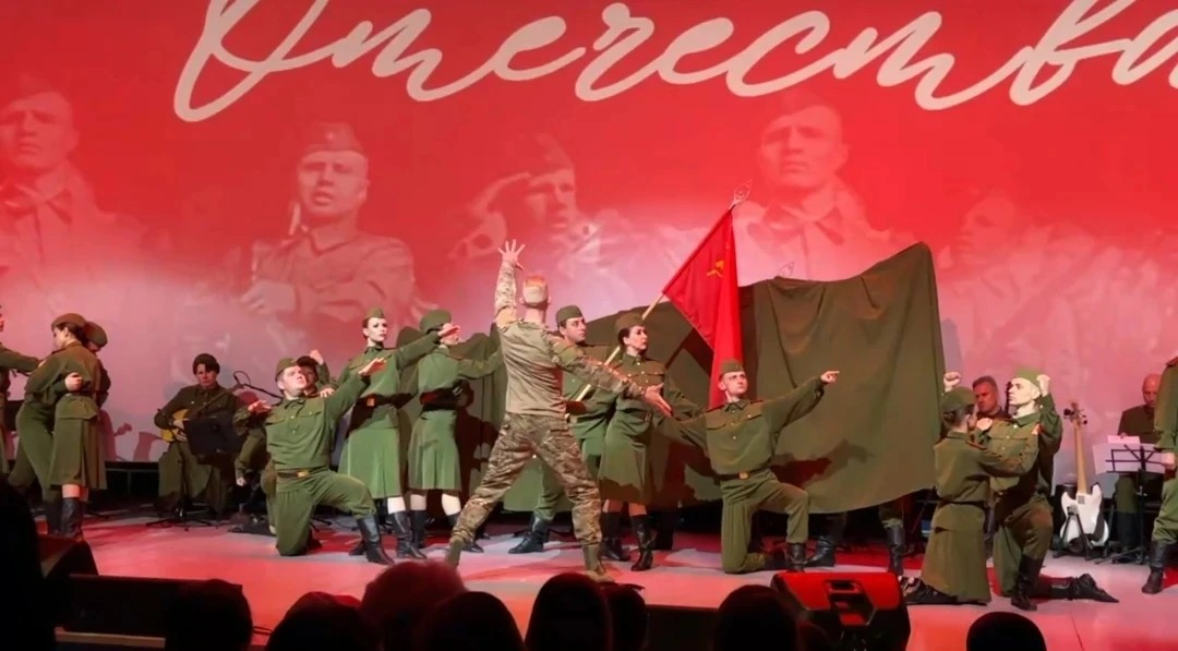 Студенты фармацевтического колледжа приняли участие в патриотическом мероприятии «Во славу Отечества»