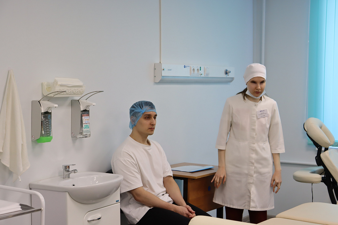 ОЧНЫЙ ТУР ОТБОРОЧНОГО ЭТАПА ВСЕРОССИЙСКОГО КОНКУРСА СРЕДИ МЕДИЦИНСКИХ И ФАРМАЦЕВТИЧЕСКИХ КОЛЛЕДЖЕЙ В НОМИНАЦИИ «СТУДЕНТ ГОДА ПО СПЕЦИАЛЬНОСТИ «МЕДИЦИНСКИЙ МАССАЖ» (ДЛЯ ОБУЧЕНИЯ ЛИЦ С ОГРАНИЧЕННЫМИ ВОЗМОЖНОСТЯМИ ЗДОРОВЬЯ ПО ЗРЕНИЮ)»