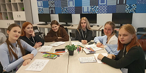 Центр карьеры. Выпускники колледжа посетили Форум карьерных возможностей