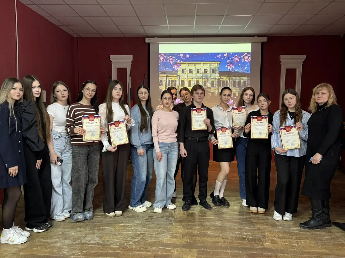 Всемирный день поэзии. Конкурс  чтецов «Поэзия — лекарство для души» 