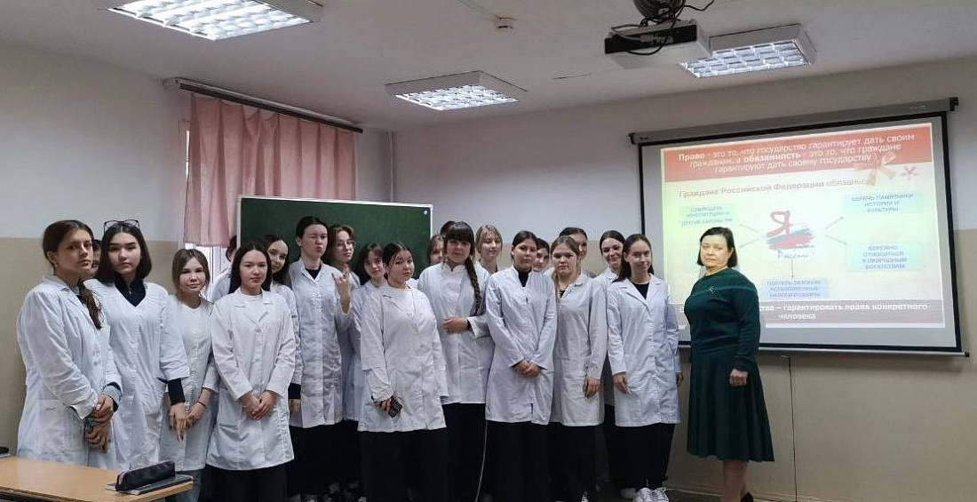 Неделя  права. Круглый стол «Мои права и обязанности»