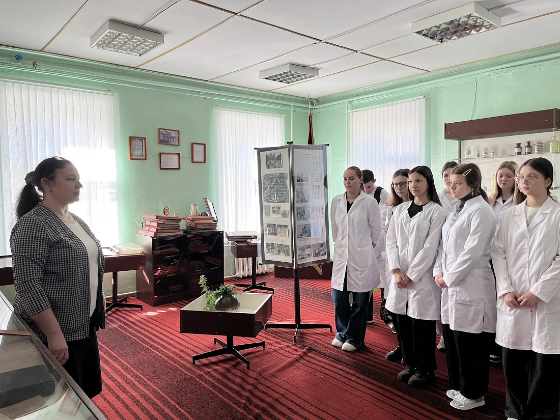 Группа 1/2л рамках дисциплины «Введение в специальность» посетила музей колледжа