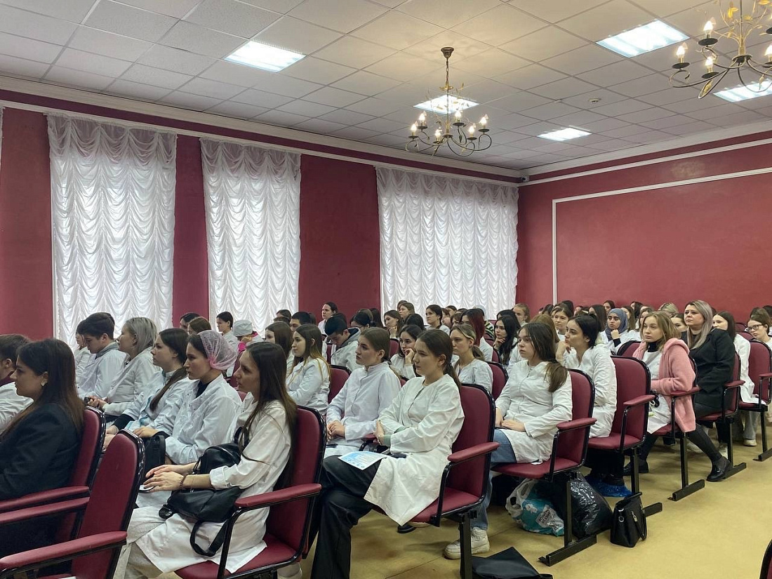 Встреча с представителями Дома Молодых