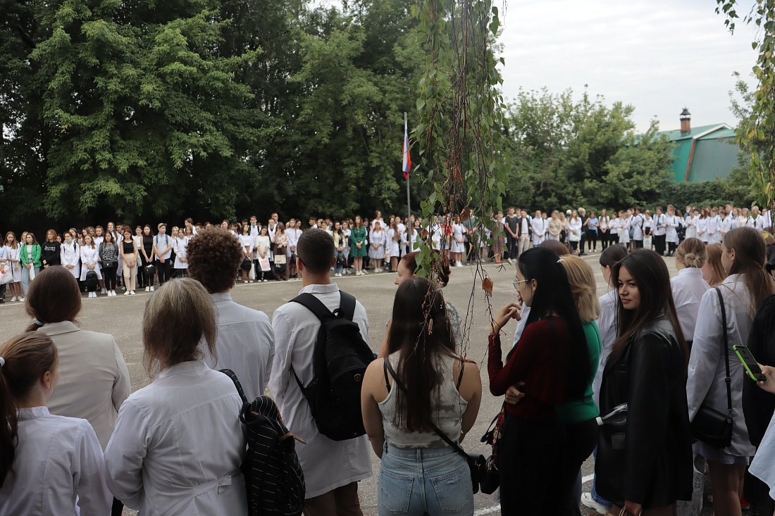 Линейка событий. 25 Школа Ульяновск. Линейка в колледже 1 сентября. Линейка мероприятие. Ногинский колледж 2022.