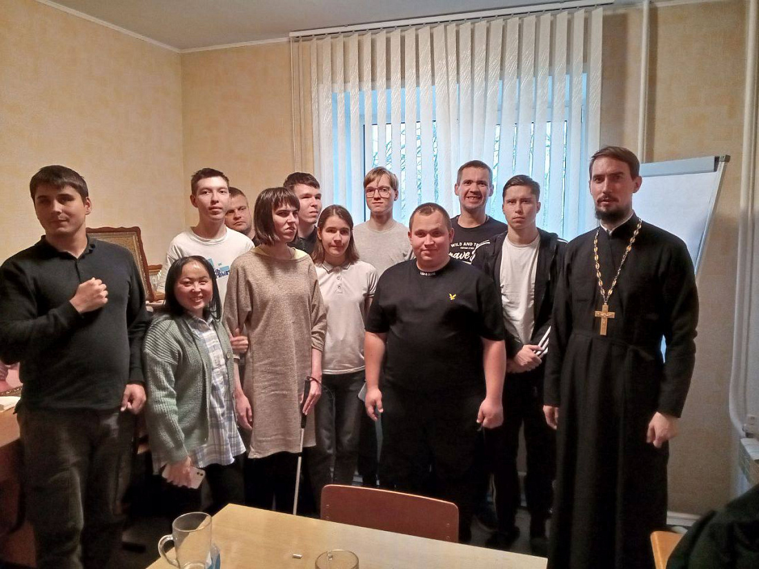 Встреча  студентов с представителем духовенства