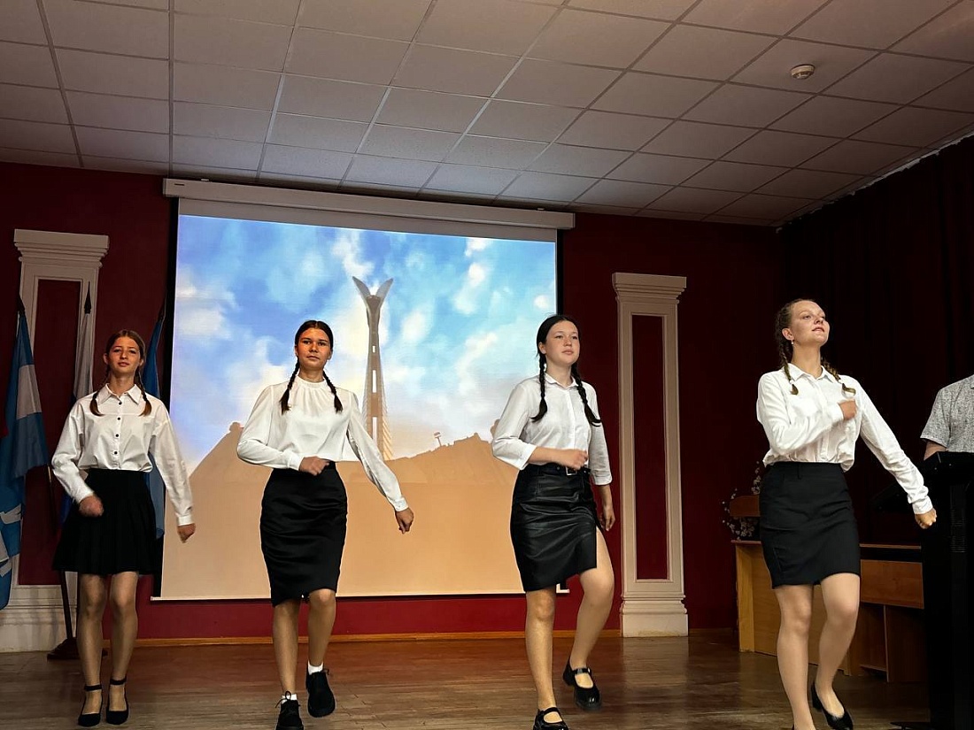 Праздничный  концерт, посвященный  празднованию Дня России! 