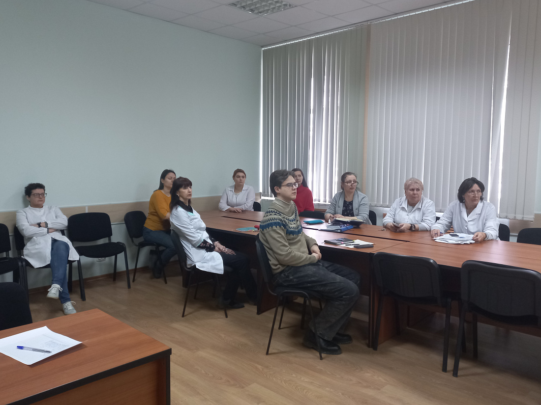 Занятие в школе педагогического мастерства