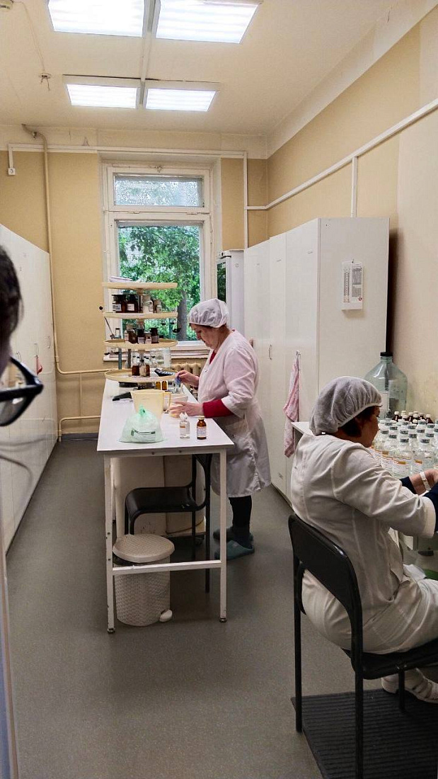 Экскурсия в производственную аптеку ООО «Фармпром».  Служба содействия трудоустройству